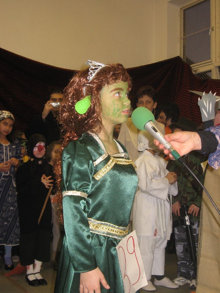 Farsang 104